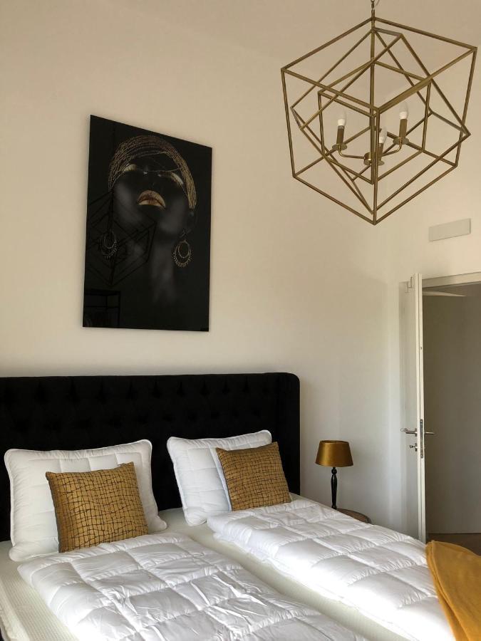 Ferienwohnung Laveno Exteriör bild
